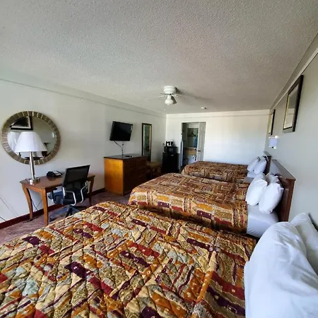 Deluxe Inn And Suites Raymondville Exterior foto