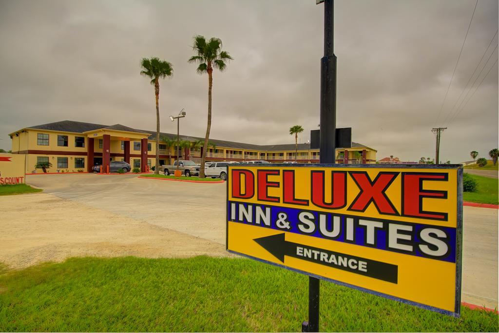Deluxe And Raymondville