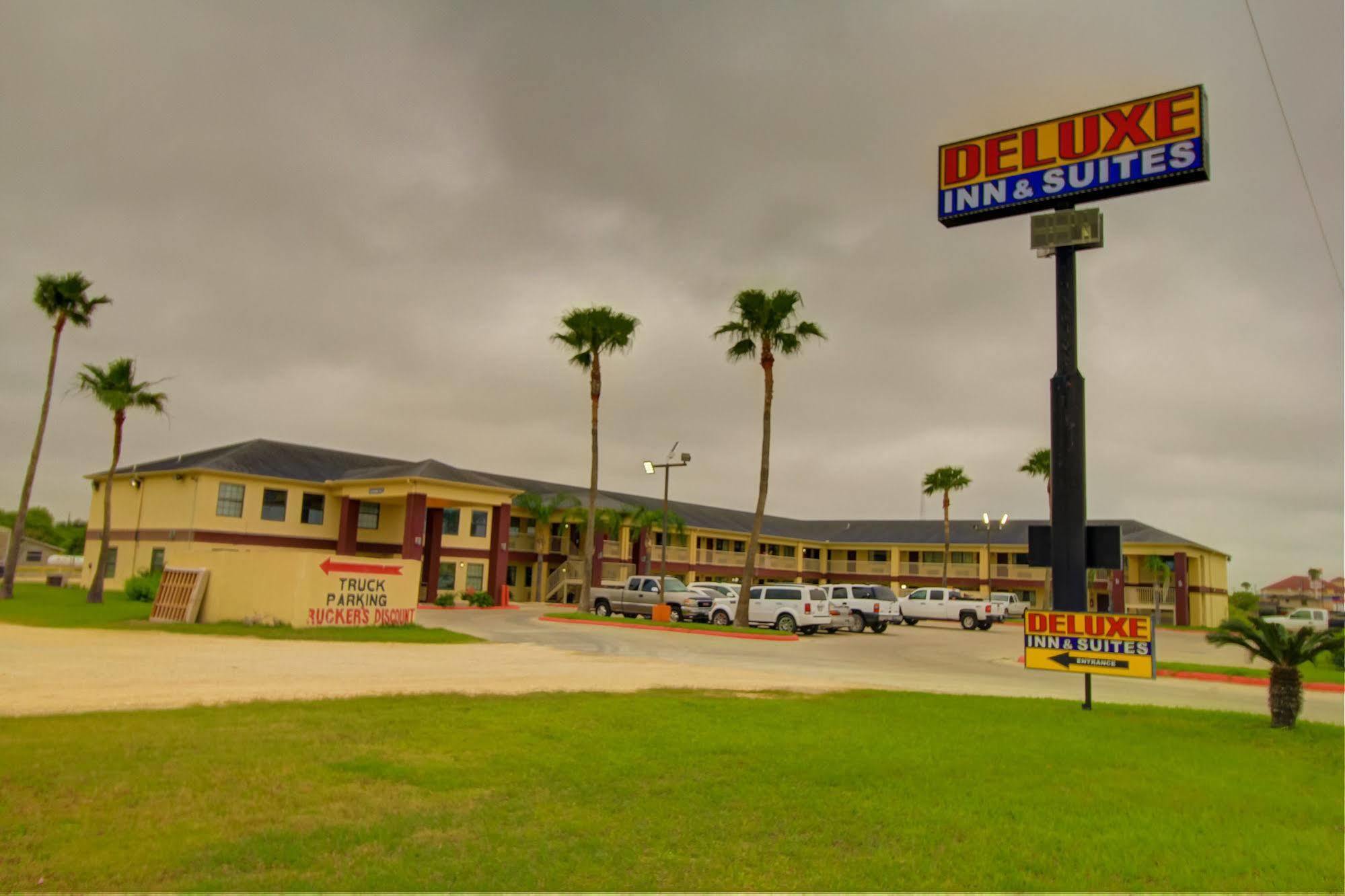 Deluxe And Raymondville