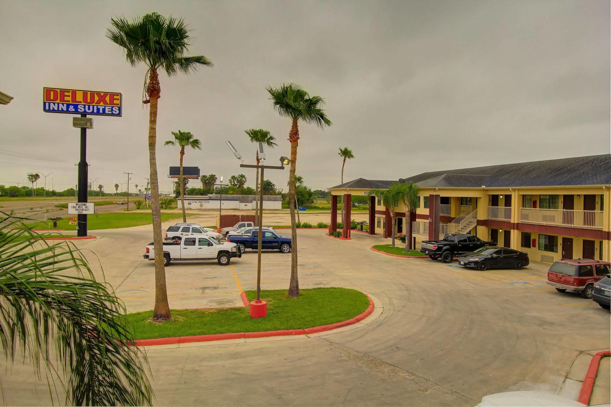 Deluxe And Raymondville